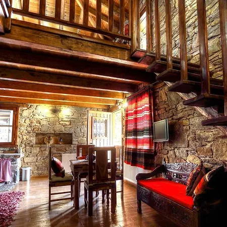 Tatil Evi Petrina House *